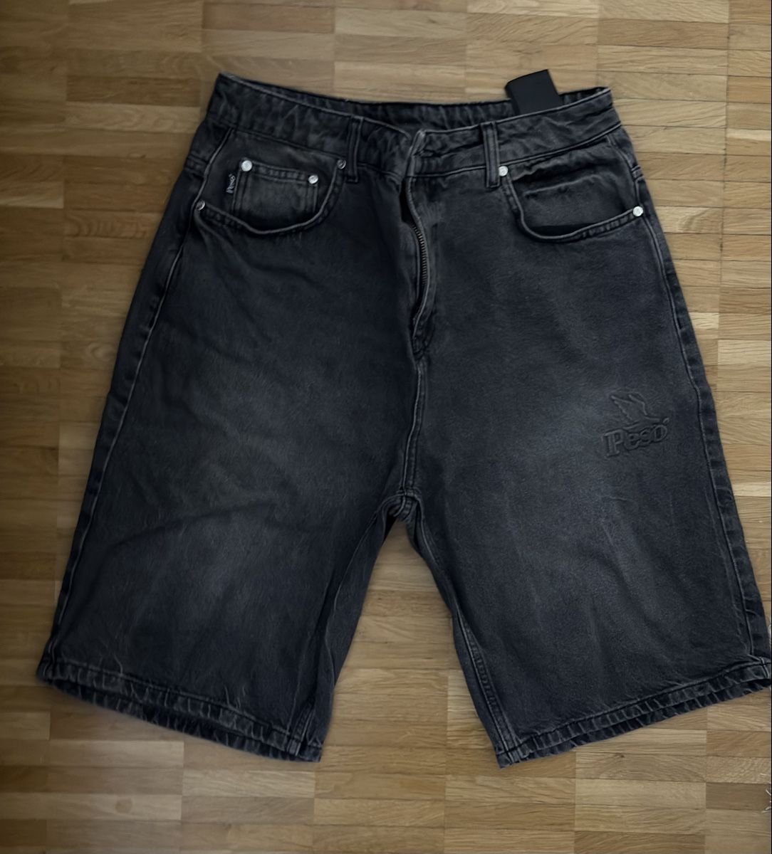 Pantaloni: peso raws shorts schwarz 28 – Usato da Mammern venduto da elhookador