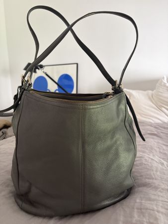 Wunderschöne Tommy Hilfiger Ledertasche