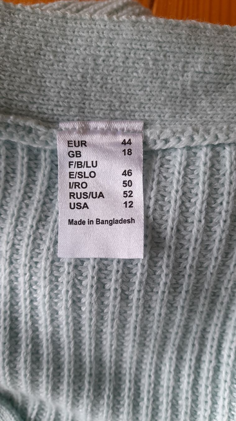 Giacche: Strickjacke kurz Arm, Gr. 44 – Usato da Nesslau venduto da Churfirsten08 1