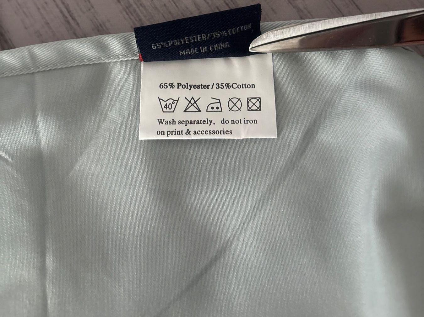 Grembiuli: Schürz,  Nilton's neu, 65% Polyester, 35% Baumwolle.. – Nuovo (secondo la descrizione) da Wallisellen venduto da ASZT 2