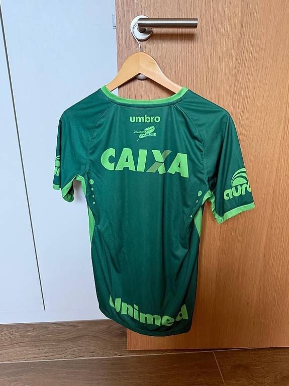 Maillots de corps & Pantalons: Trikot Chapecoense, 2017 – D'occasion à Vaduz par rischfabio 1