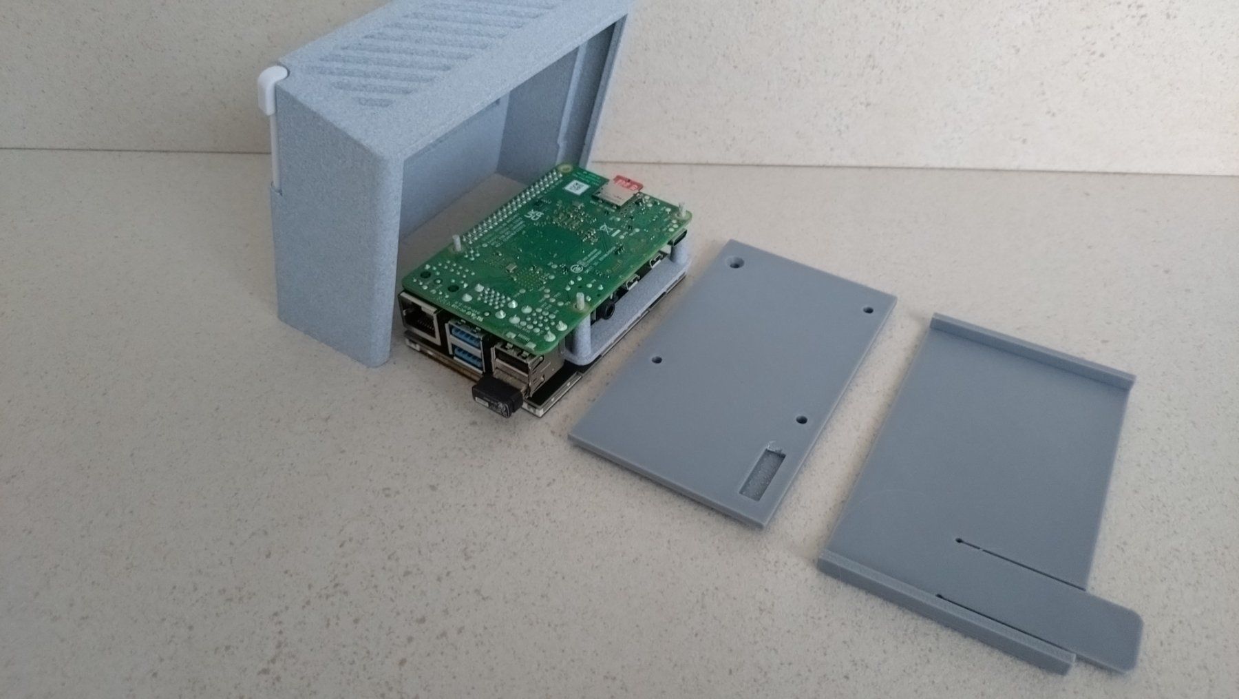 Custodie: Display 3.5 Zoll mit Case für Raspberry Pi 4B & 5 – Nuovo (secondo la descrizione) da Langendorf venduto da fra_5f2v 2