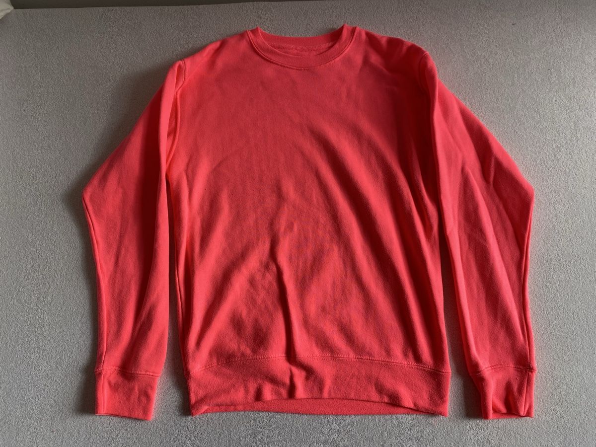 Pullover & Sweatshirts: Pull rose neon unisexe ! – Gebraucht aus geneve von cey_5ywd