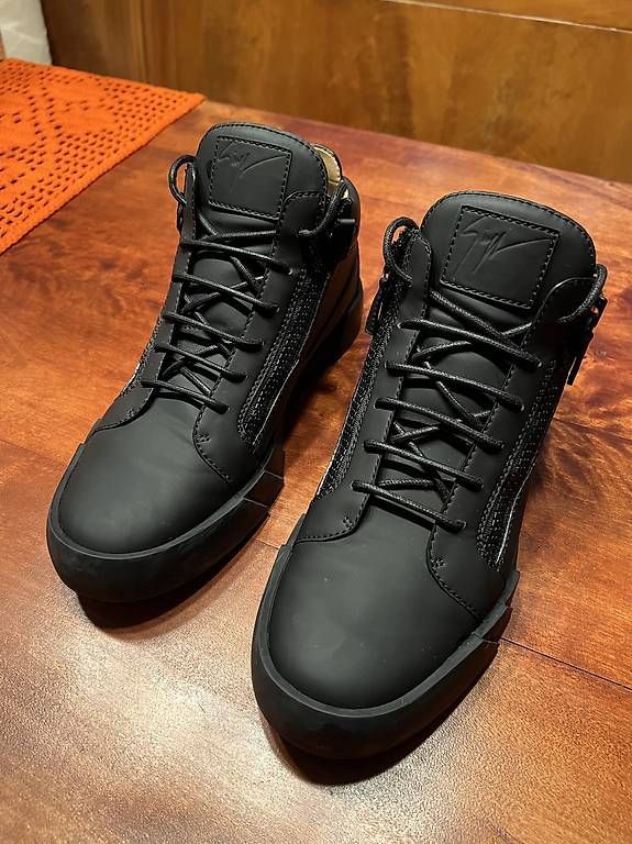 Scarpe da uomo: giuseppe zanotti shark 5.0 – Usato da Arogno venduto da mat_r8nt