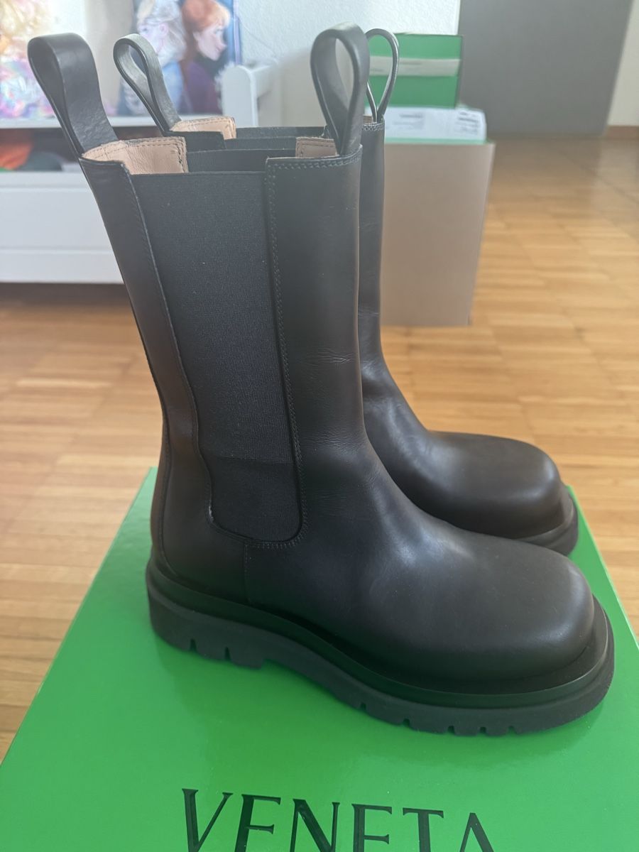 Bottega Veneta Damenschuhe: 2 Grösse BOTTEGA VENETA Lug Stiefelet  Gr.38 oder Gr.37 – Neu und originalverpackt aus Pfäffikon SZ von EMMA0111 3