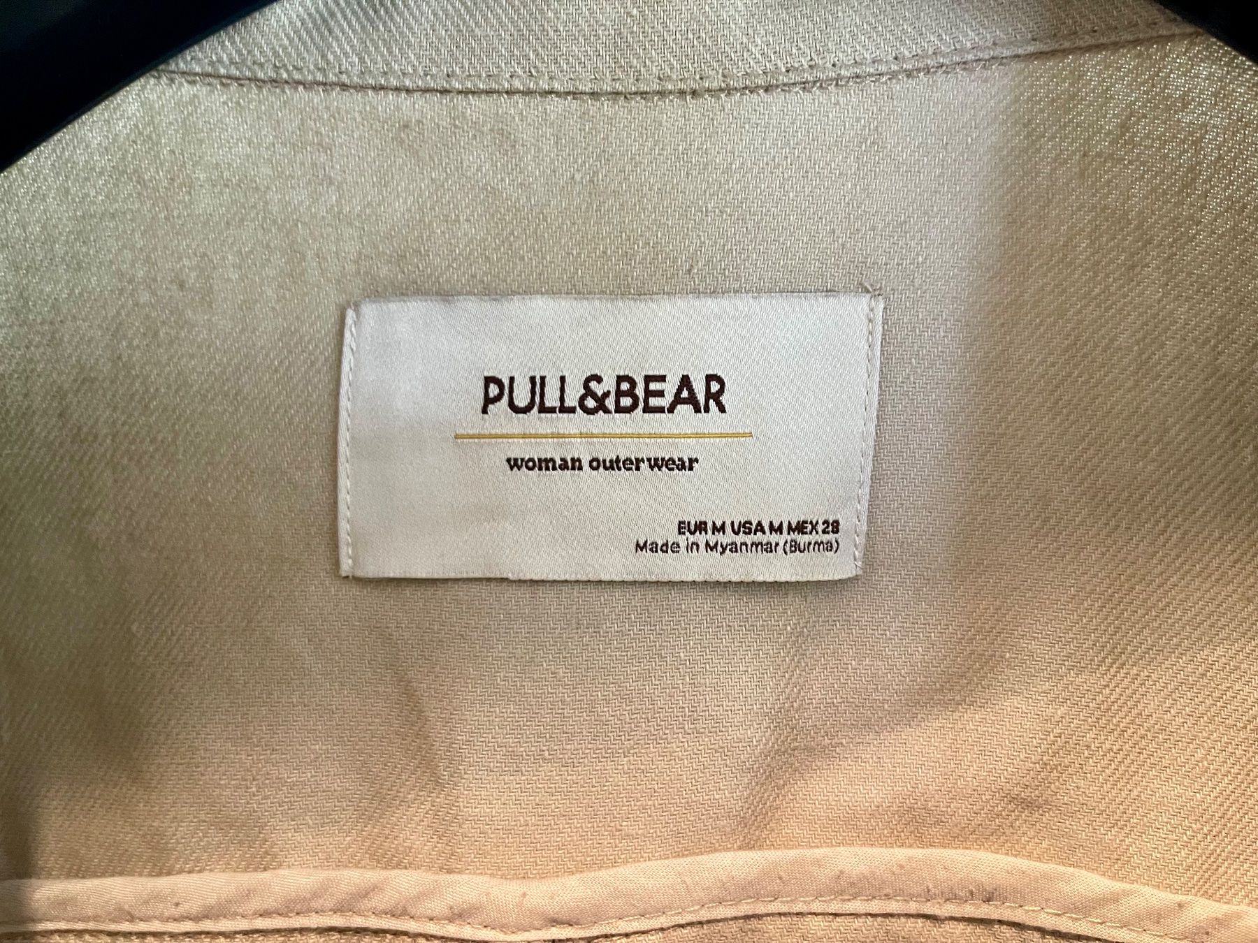 Pull&Bear Giacche: schöne, lässige Jacke von Pull & Bear Gr. M – Usato da Buchrain venduto da Sunny026 3