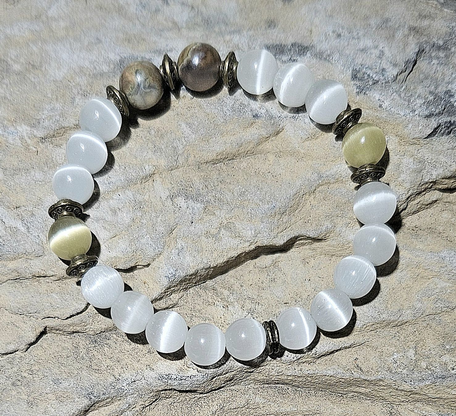 Bracciali & Braccialetti: weisse CatEye Charme Armk. - Spendenaktion – Nuovo (secondo la descrizione) da Unterkulm venduto da Nachtigall 5