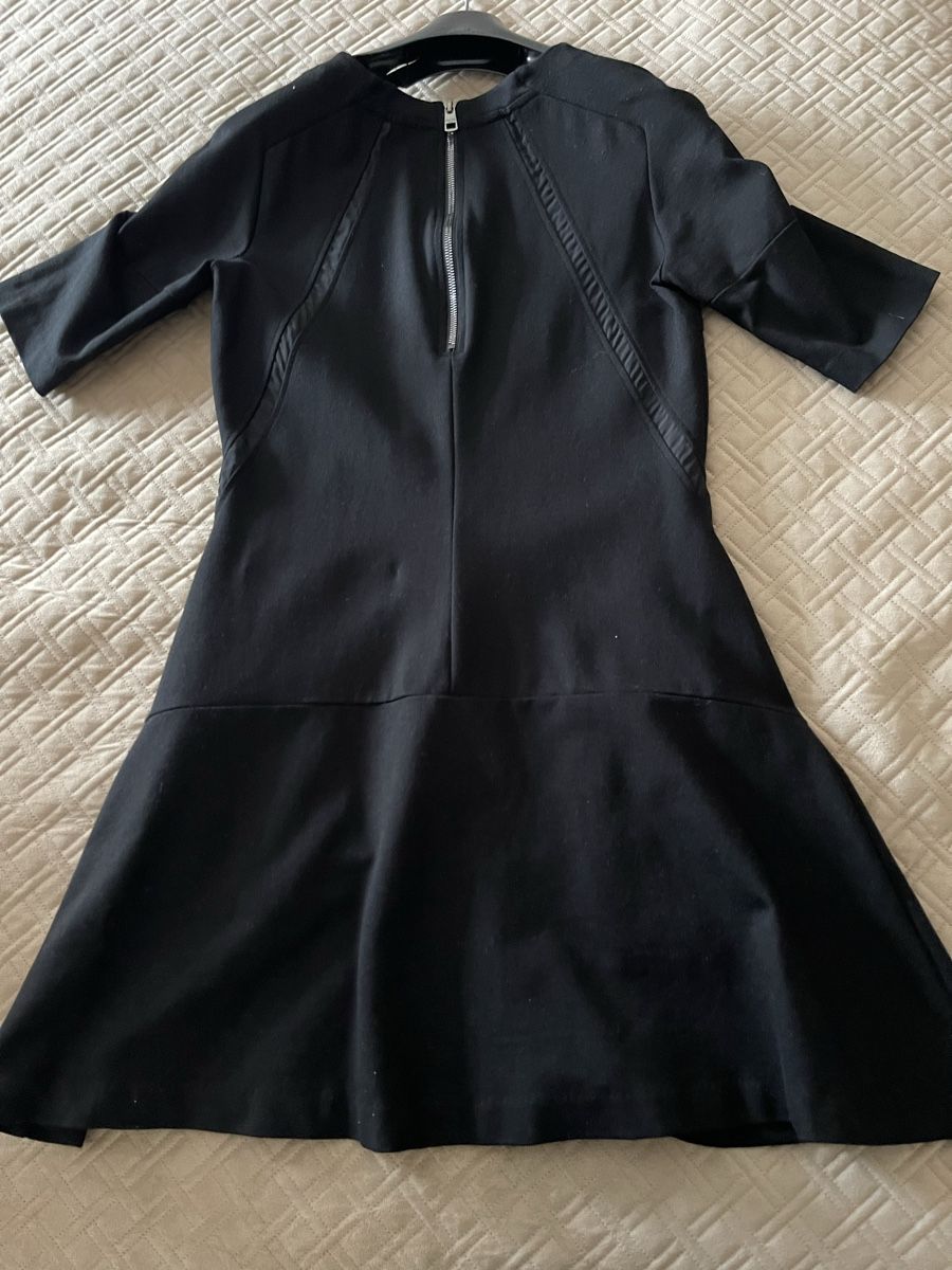 Calvin Klein Vestiti: Robe Calvin Klein Taille M – Usato da Thônex venduto da car_9v7b 1