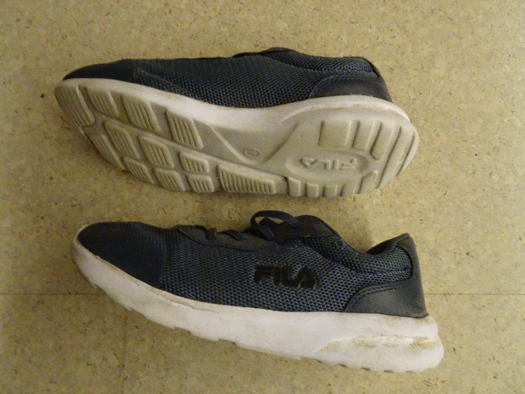 Fila Scarpe da uomo: Turnschuhe Fila – Usato da Münchenbuchsee venduto da Yothu 1