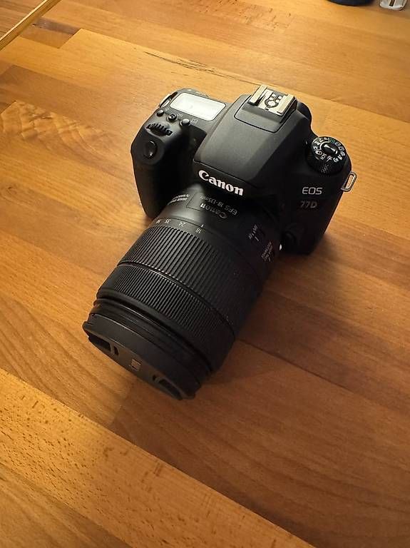 Canon Fotocamera: Canon EOS 77D, seulement 1152 déclenchements, kit complet – Usato da Biel/Bienne venduto da nogah 1