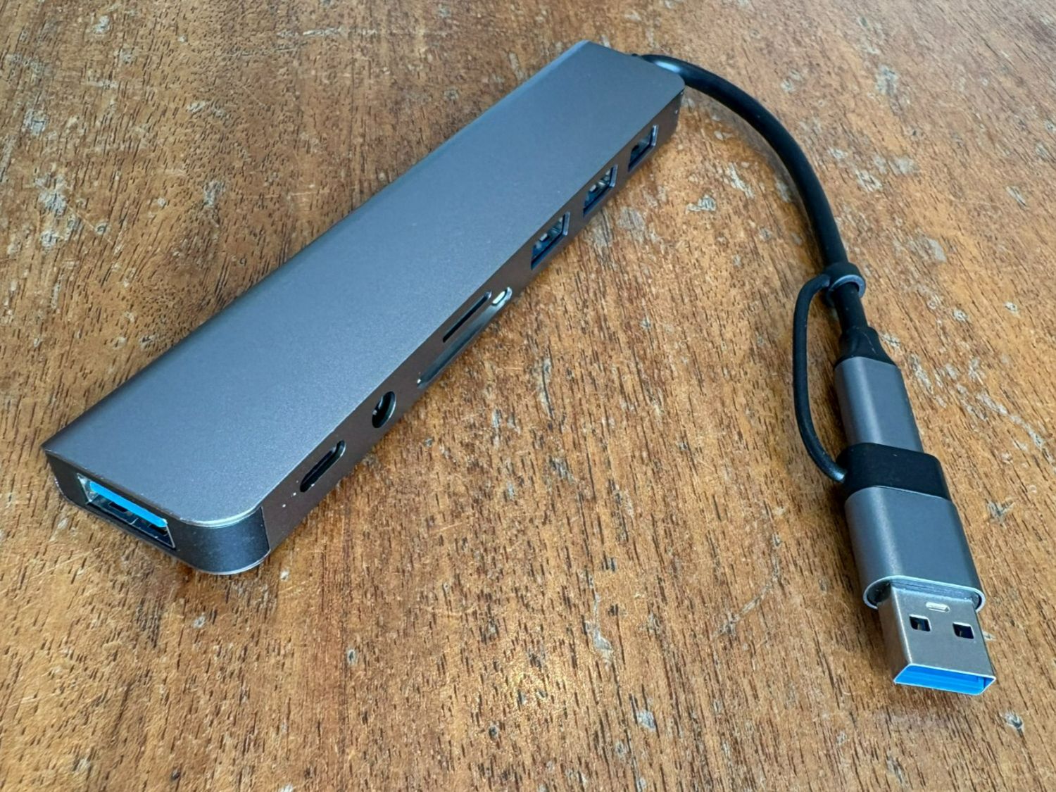Hub & Switch: USB Hub 8 in 1 NEU – Nuovo (secondo la descrizione) da Widnau venduto da SIIVSIIV 2