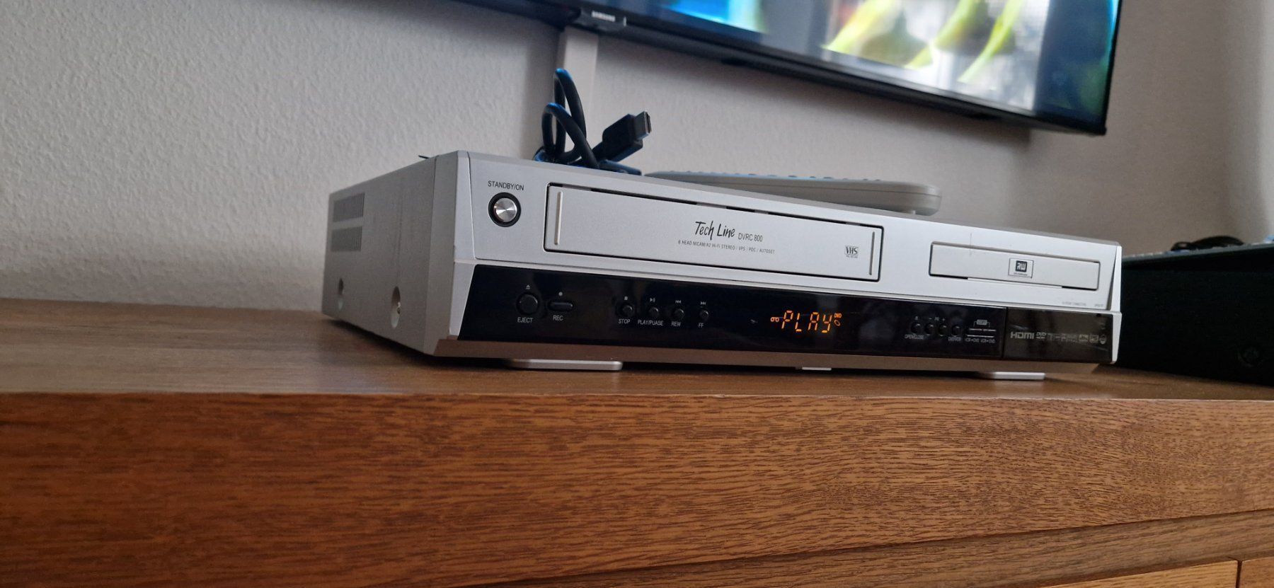 Registratori: VHS-/DVD Kombigerät mit HDMI !! – Usato da Zürich venduto da Lina049 3
