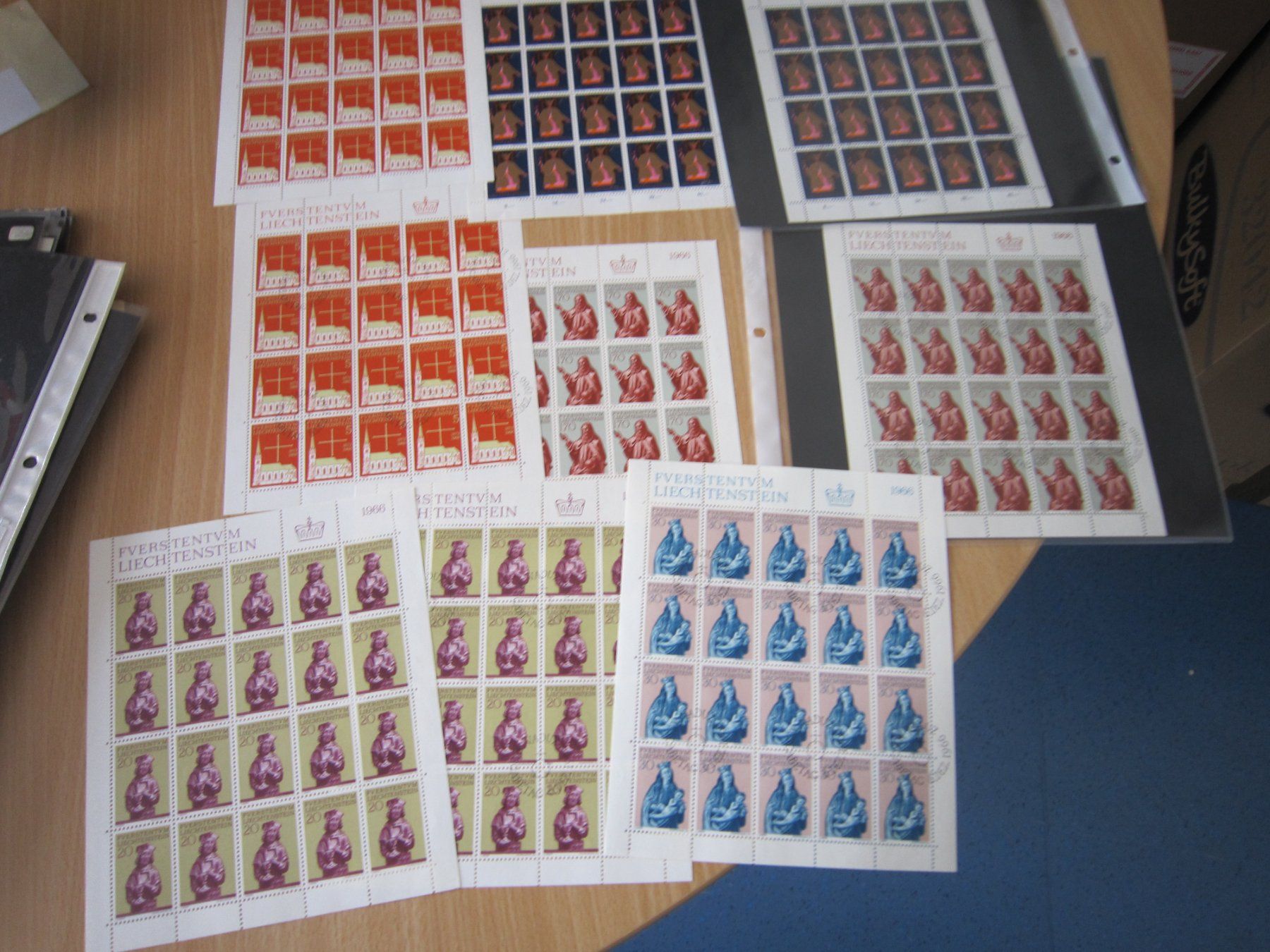 Alle Briefmarken: 1966 Blöcke postfrisch und ET Lichtenstein – Gebraucht aus Giubiasco von sal_9j6w