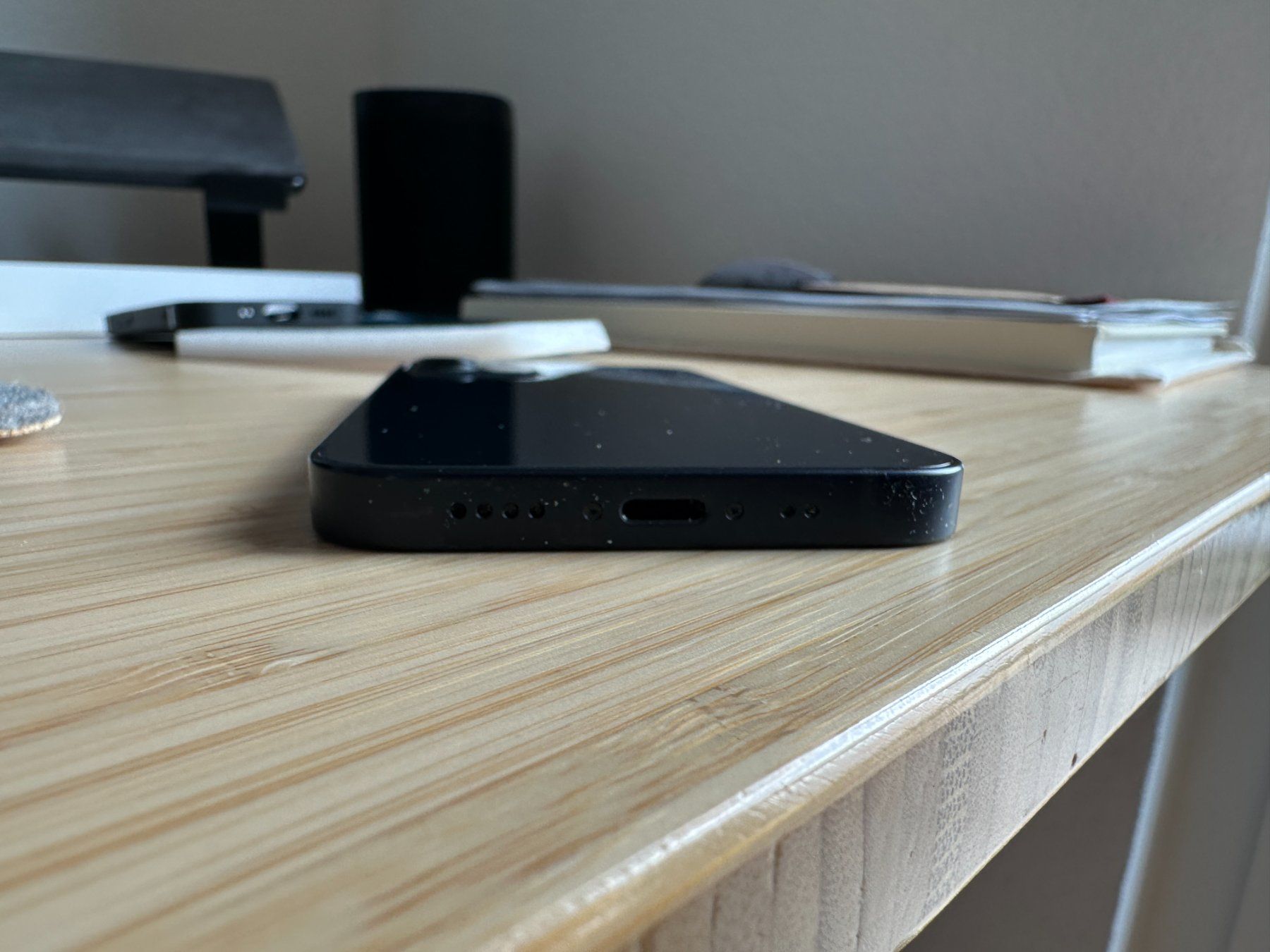 Apple Portables: iPhone 12 mini 64 Go – D'occasion à St-Aubin-Sauges par _jaan_ 3