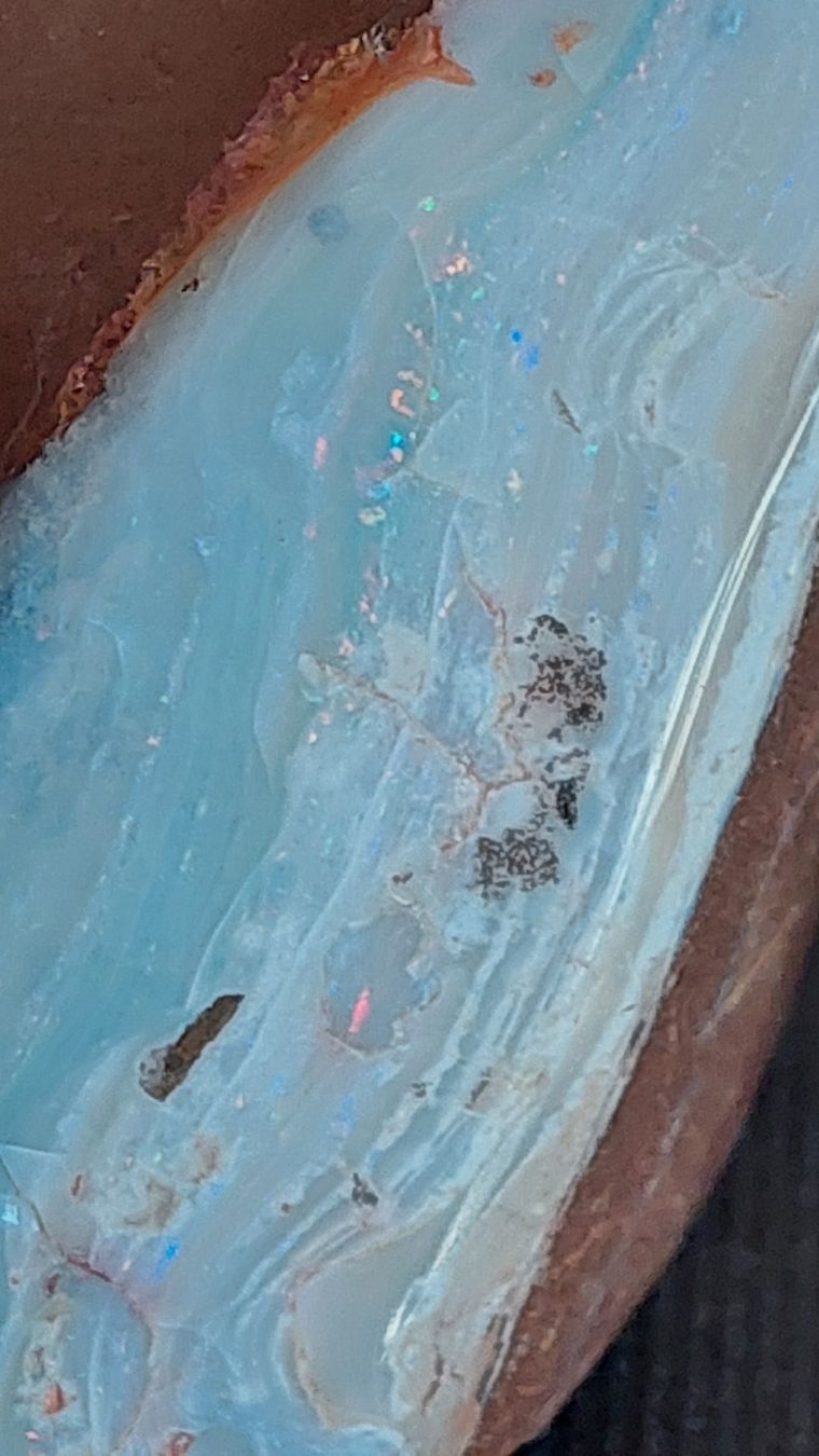 Pierres précieuses: Grosser weisser Boulder Opal auf Muttergestein à 200 gr. – Défectueux à Oberwil BL par Hunajakakku 3