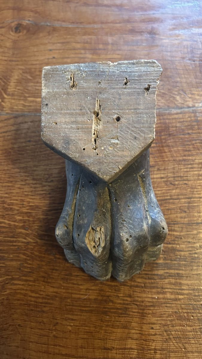 Altri mobili d'antiquariato: Antiker Möbelfuss, Löwentatze, Holz, – Usato da Riedholz venduto da Frettchen63 4