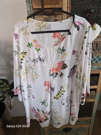 Damen Bluse von Heine weiss floral Grösse 44 guter Zustand