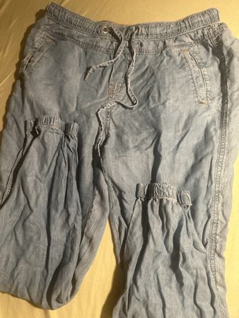 Hosen EDC Grösse 26/30 leichte Sommerhose hellblau leicht ge