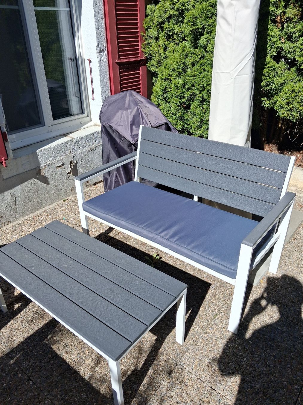 Tischset: Salon de jardin – Gebraucht aus Saignelégier von Vvo19 2