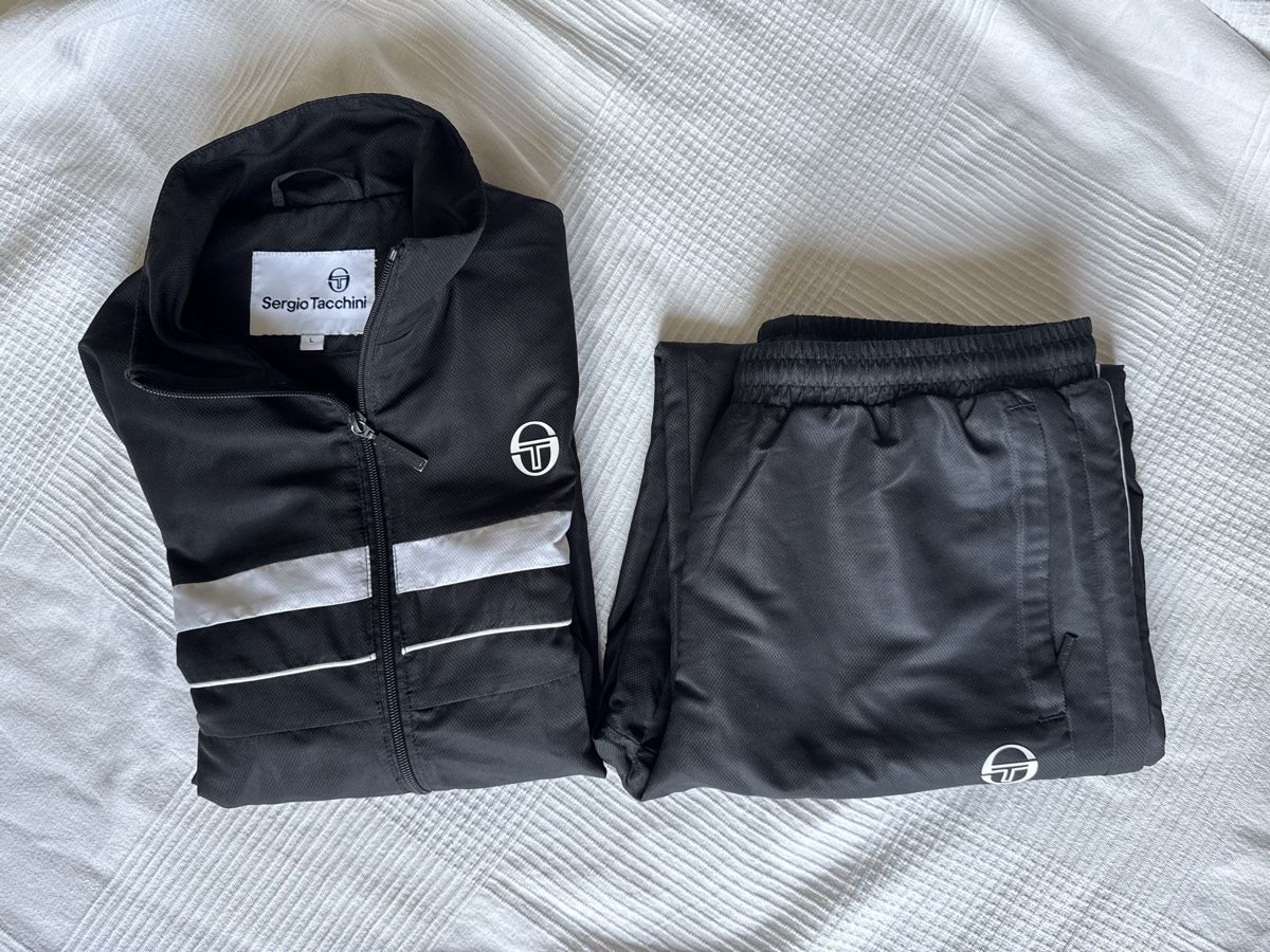 Giacche: Serchio Tacchini Tracksuit Grösse L – Usato da Zürich venduto da edit_closet