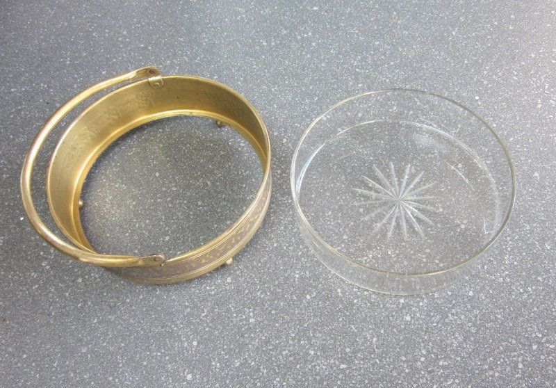 Schalen: Alte Messing-Henkelschale, Dekoschale,mit org. Glaseinsatz – Gebraucht aus Bischofszell von raika 4