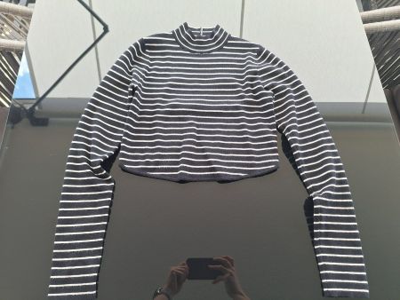Langarmshirt croptop Bershka Gr. M schwarz gestreift