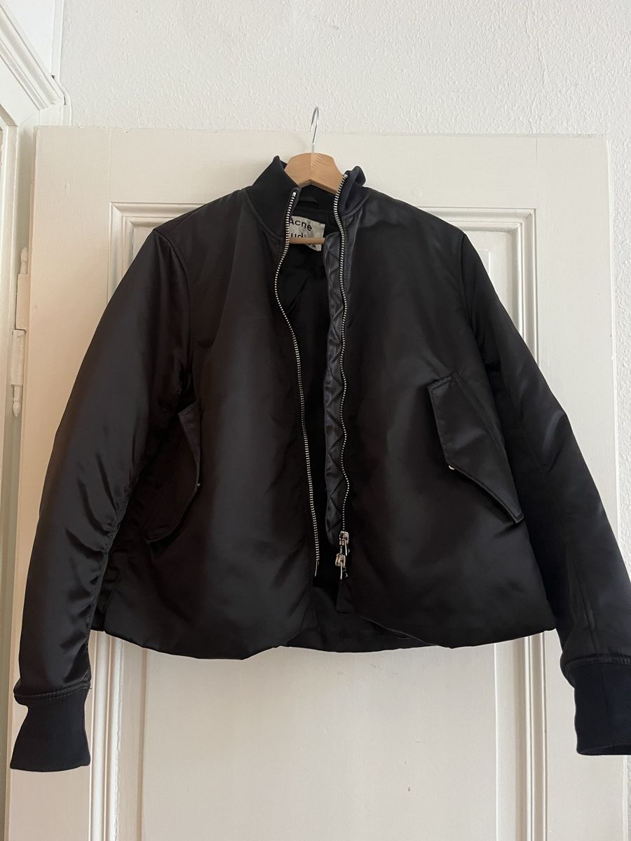 Acne Studios Jacken: Acne Studios Bomberjacke schwarz – Neu (gemäss Beschreibung) aus Basel von cat_25m7