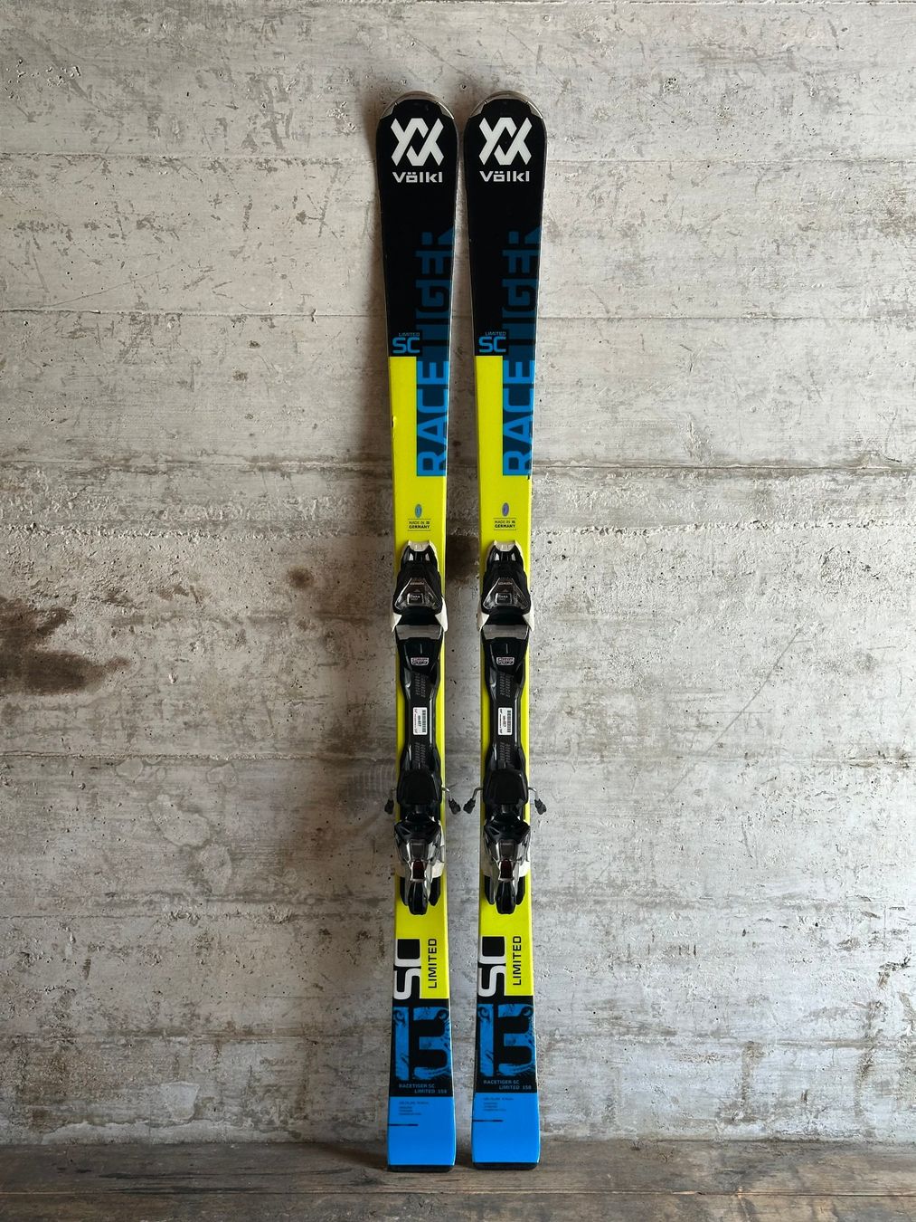 Völkl Sci: Völkl Racetiger SC Ski 158CM – Usato da Emmenbrücke venduto da karkarkar