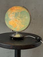 Antiker Glasglobus ca. 30er Jahre, beleuchtet
