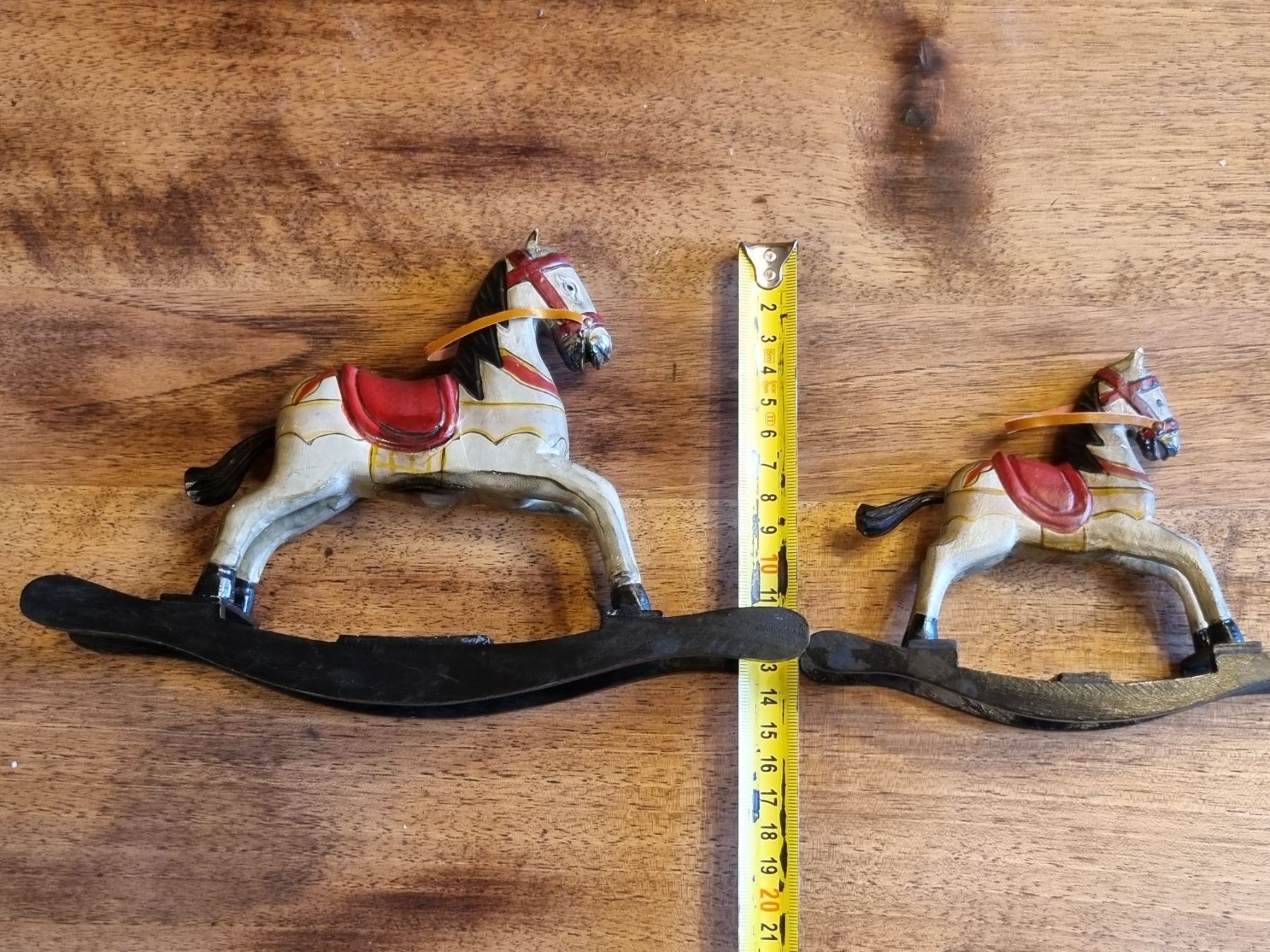 Statuette: 2 Holz-Schaukelpferde Vintage Deko – Usato da Scharnachtal venduto da devin03 4