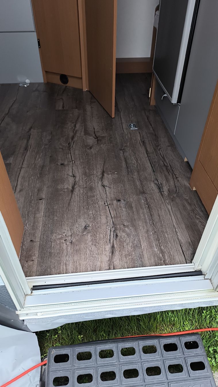 Knaus Veicoli da campeggio: Wohnwagen Knaus Deseo TR – Usato da Grossaffoltern venduto da Baenzu3 2