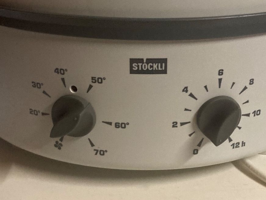 Stöckli Appareils de cuisine: Stöckli Dörrex Dörrgerät mit Timer & 5 Gittern – Top-Zustand – D'occasion à Thun par zeugsundsachen 1