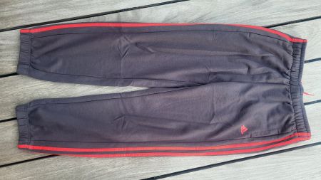 Adidas Trainerhose essentials sport 176 (15-16J)