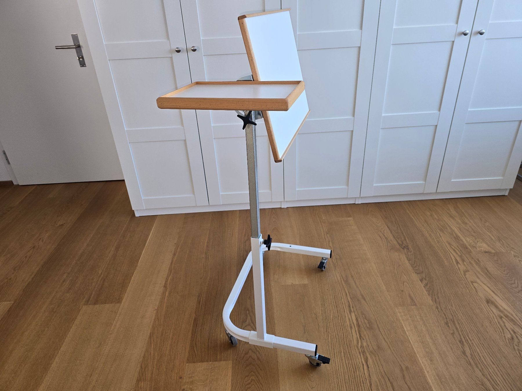 Tables: Betttischwagen sehr stabil – D'occasion à Köniz par dan_p2pc 2