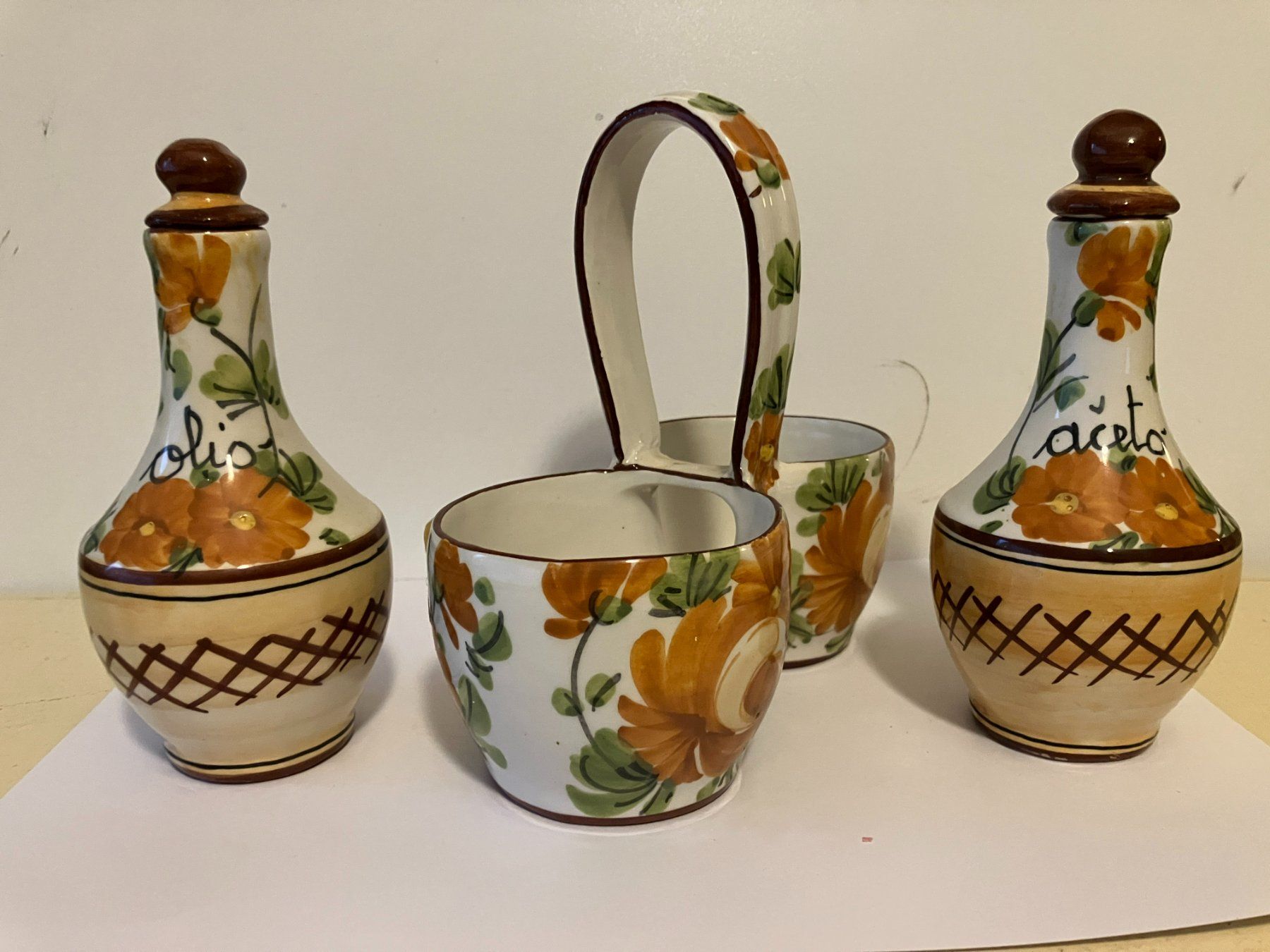 Set di piatti: Keramik Essig- & Ölbehälter Set, handbemalt – Usato da Basel venduto da djwwpp 1