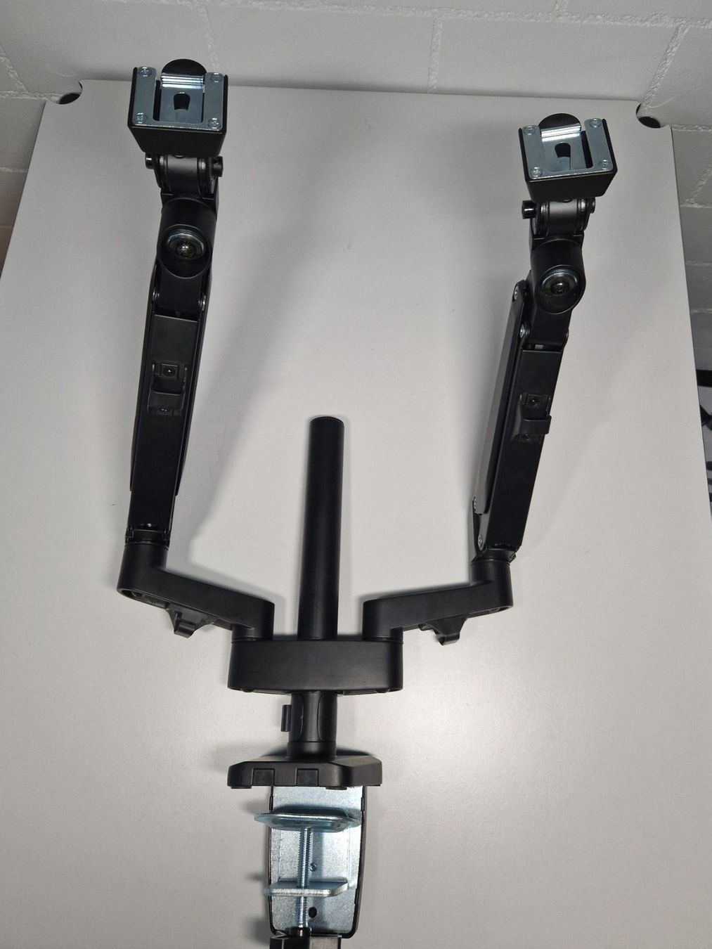 Hama Bildschirmhalterung: Monitorarm HAMA für 2 Monitore – Gebraucht aus Elsau von sato83 2
