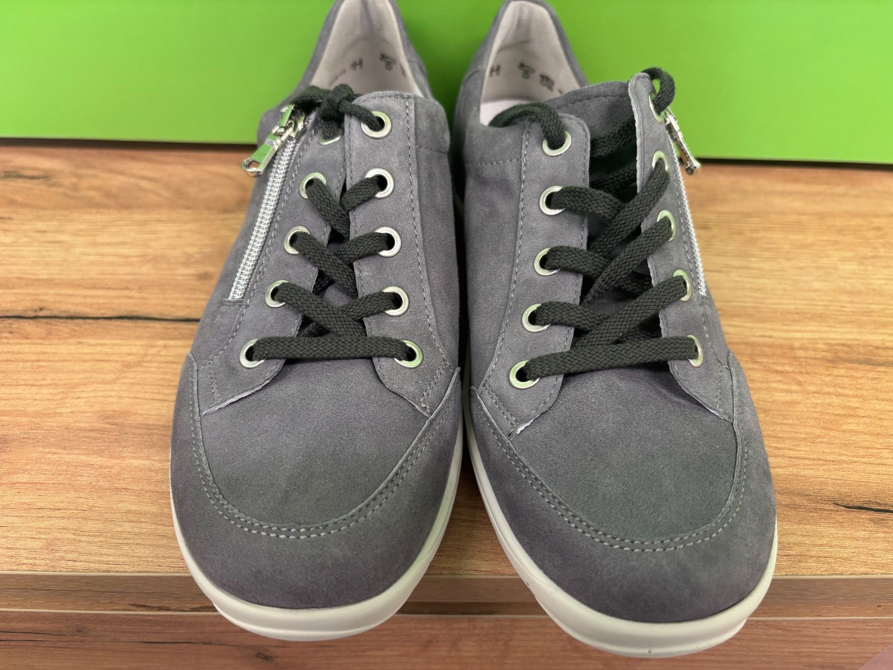 Scarpe da donna: SEMLER Sneaker Damen / Gr. 38 / NEUWERTIG / GRATIS VERSAND – Nuovo e nell'imballaggio originale da Schmerikon venduto da Lori_lolita 1