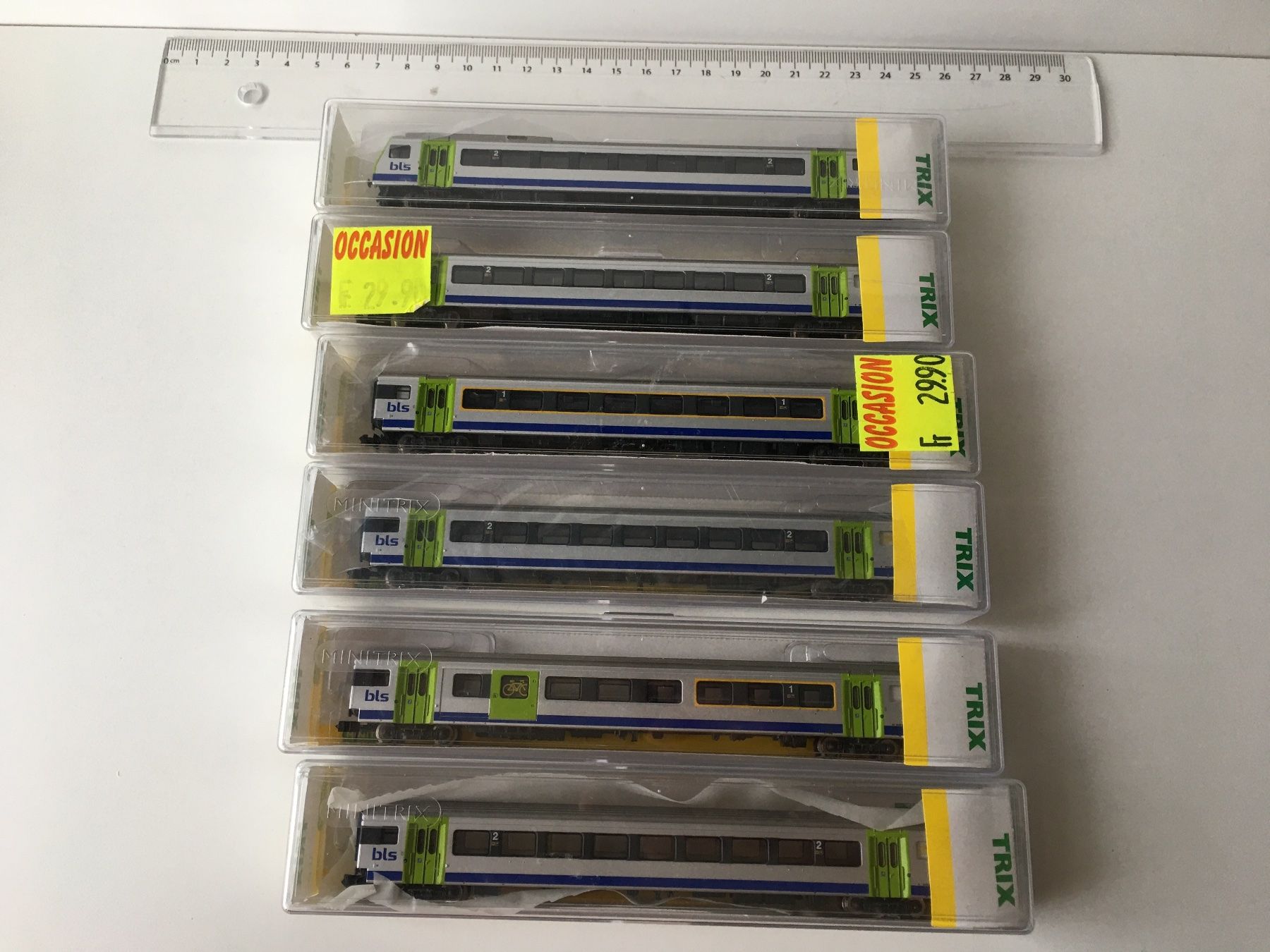 6er Set Trix Spur N 15917 und 15918 Personenwagen bls (Neu (gemäss ...