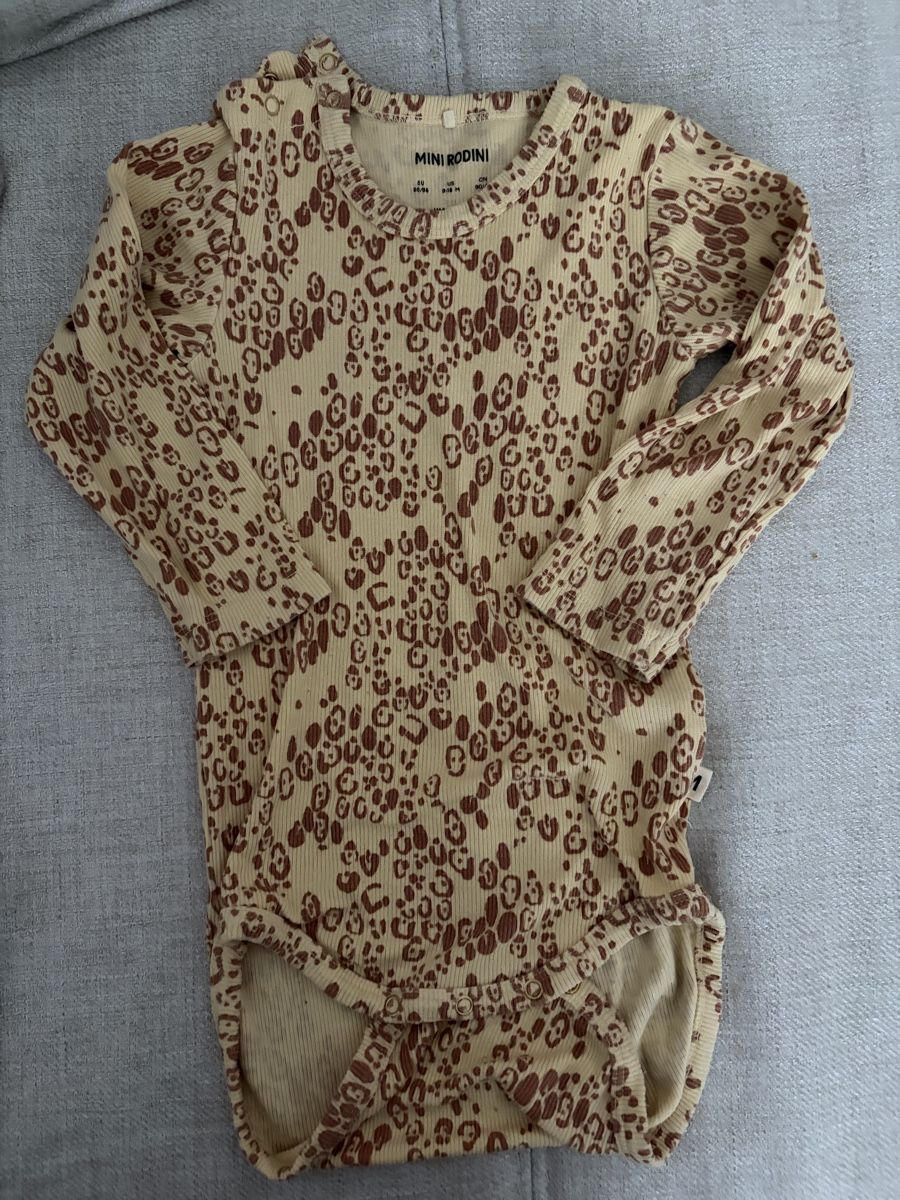 Mini Rodini Kleiderpakete & -sets: Mini Rodini Body + Leggings Gr. 80/86  – Gebraucht aus Hüttikon von Nra21