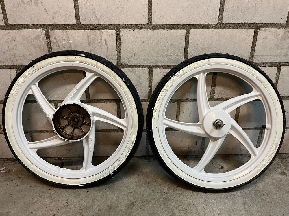 Lot De 2 Pneus 2.25-17 + 2 Chambres à Air TR4 Pour Piaggio Ciao & Vélomoteurs Vintage | Pneus GOODTIRE Nylon, Charge Max 220 Lbs