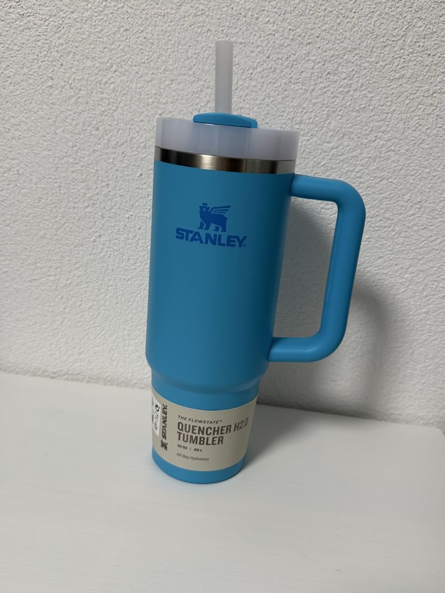Stanley Tassen: Stanley – Neu und originalverpackt aus Brüttisellen von Bluepurple1
