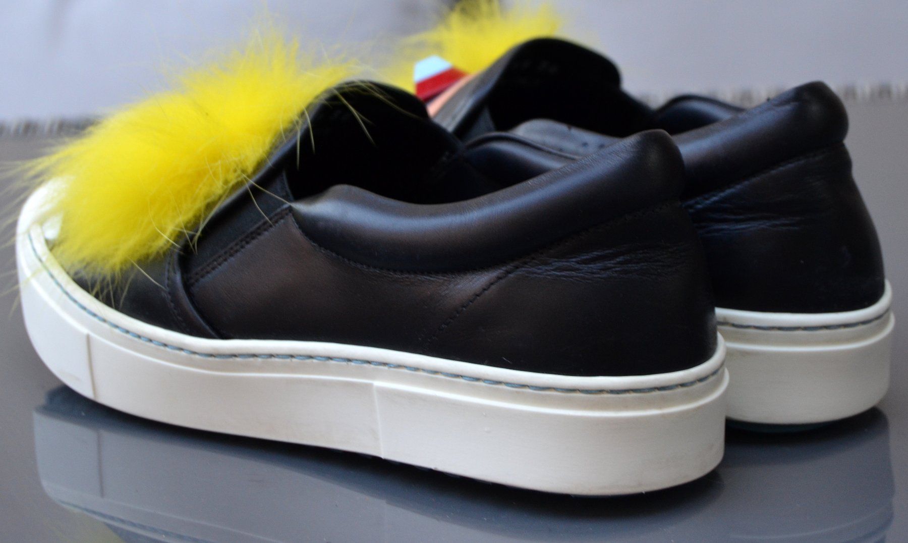 Fendi Damenschuhe: Fendi Monster Sneakers 36 – Gebraucht aus Collonges von Auganien 6
