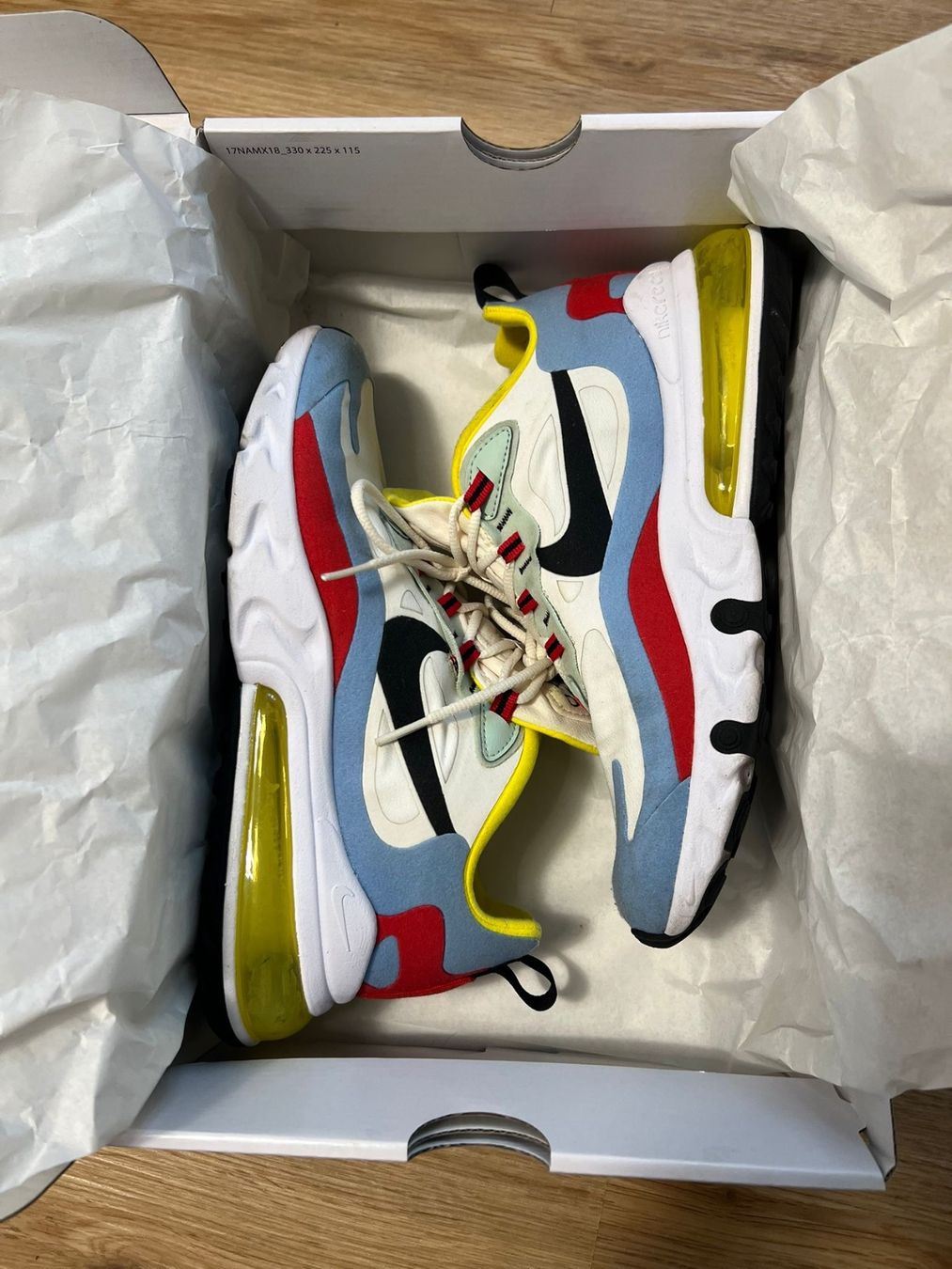 Nike Scarpe da donna: Nike Air Max 270 React, taille 39 – Nuovo (secondo la descrizione) da Châtel-St-Denis venduto da Calou1820 1