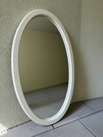 Wand-Spiegel oval mit weissem Holzrahmen