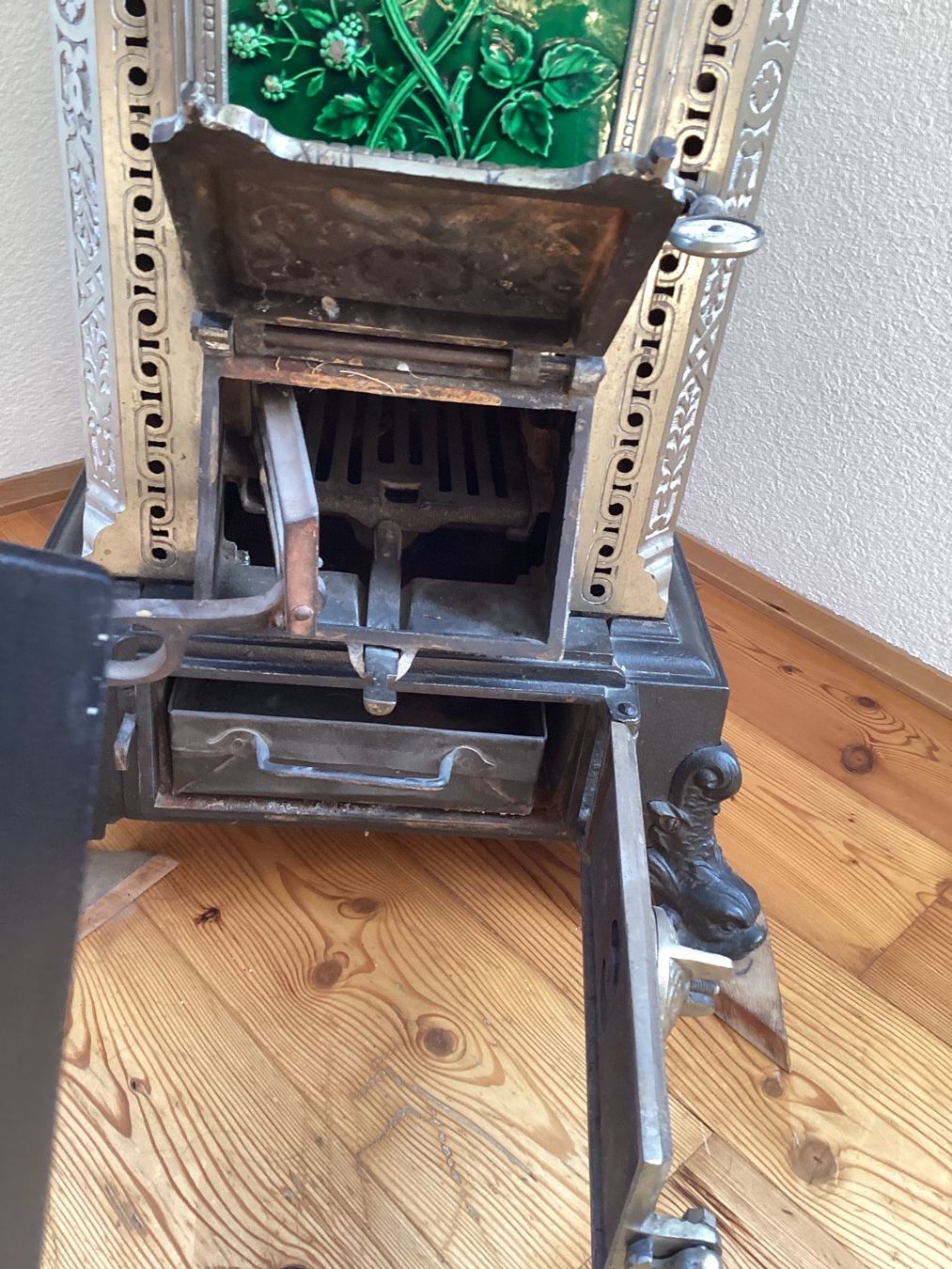 Altri mobili d'antiquariato: Kachelofen – Usato da St. Margrethen SG venduto da Dubo07 6