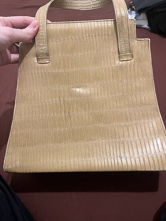Borse da donna: Sac vintage – Usato da Lausanne venduto da Noemie1994 3