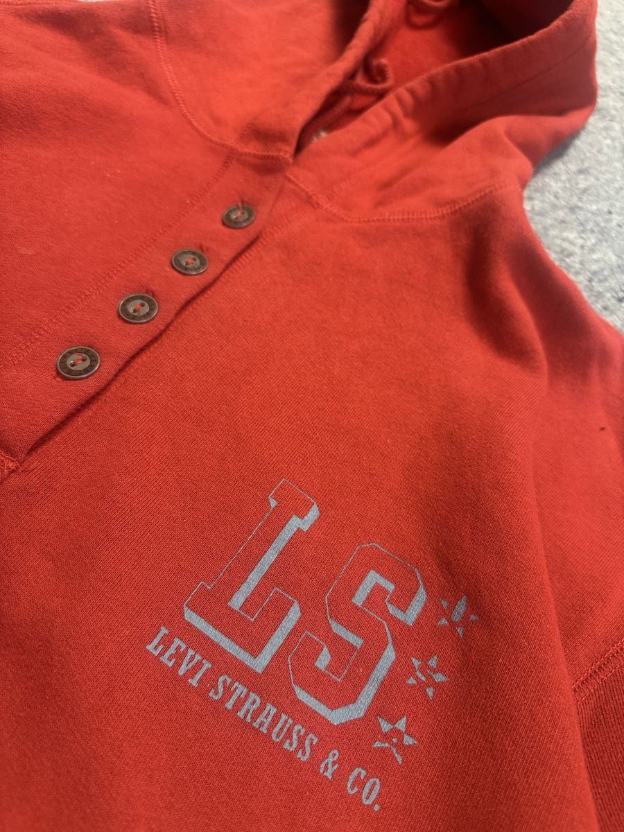 Levi's Maglioni & Felpe: Levi Strauss Kapuzenpullover, vintage rot, Grösse S/M! – Usato da Luzern venduto da kim221080 1