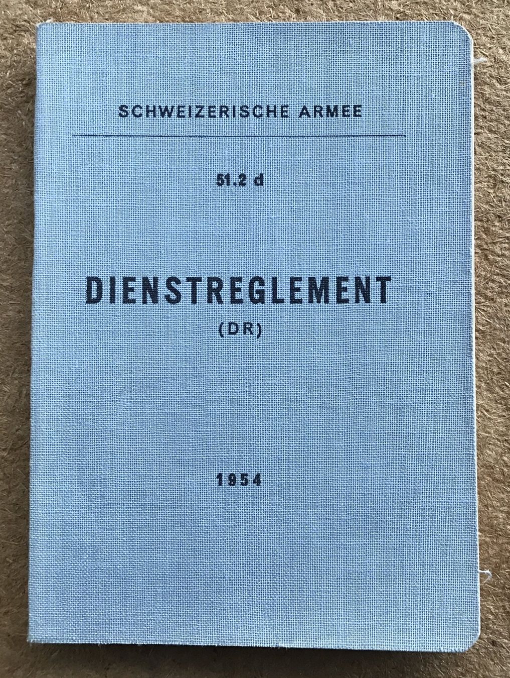 Schweizer Armee Uniformi: SCHWEIZER ARMEE DIENSTREGLEMENT 1954 – Usato da Ostermundigen venduto da wini63