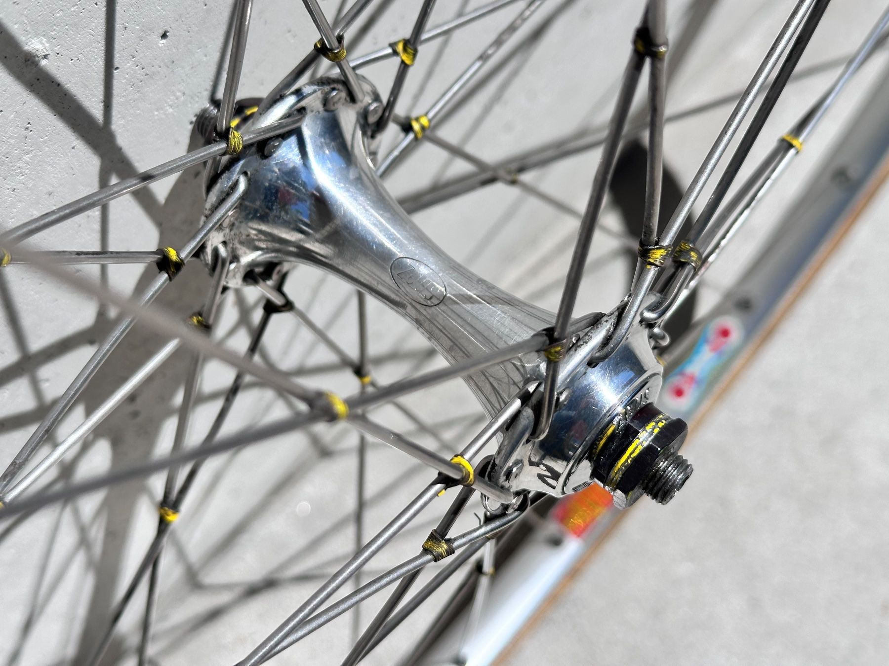 Mavic Pezzi di ricambio: Zeus / Mavic Argent 10 Tubular Voderrad 28" ER – Usato da Luzern venduto da bikeandbeltcom 1