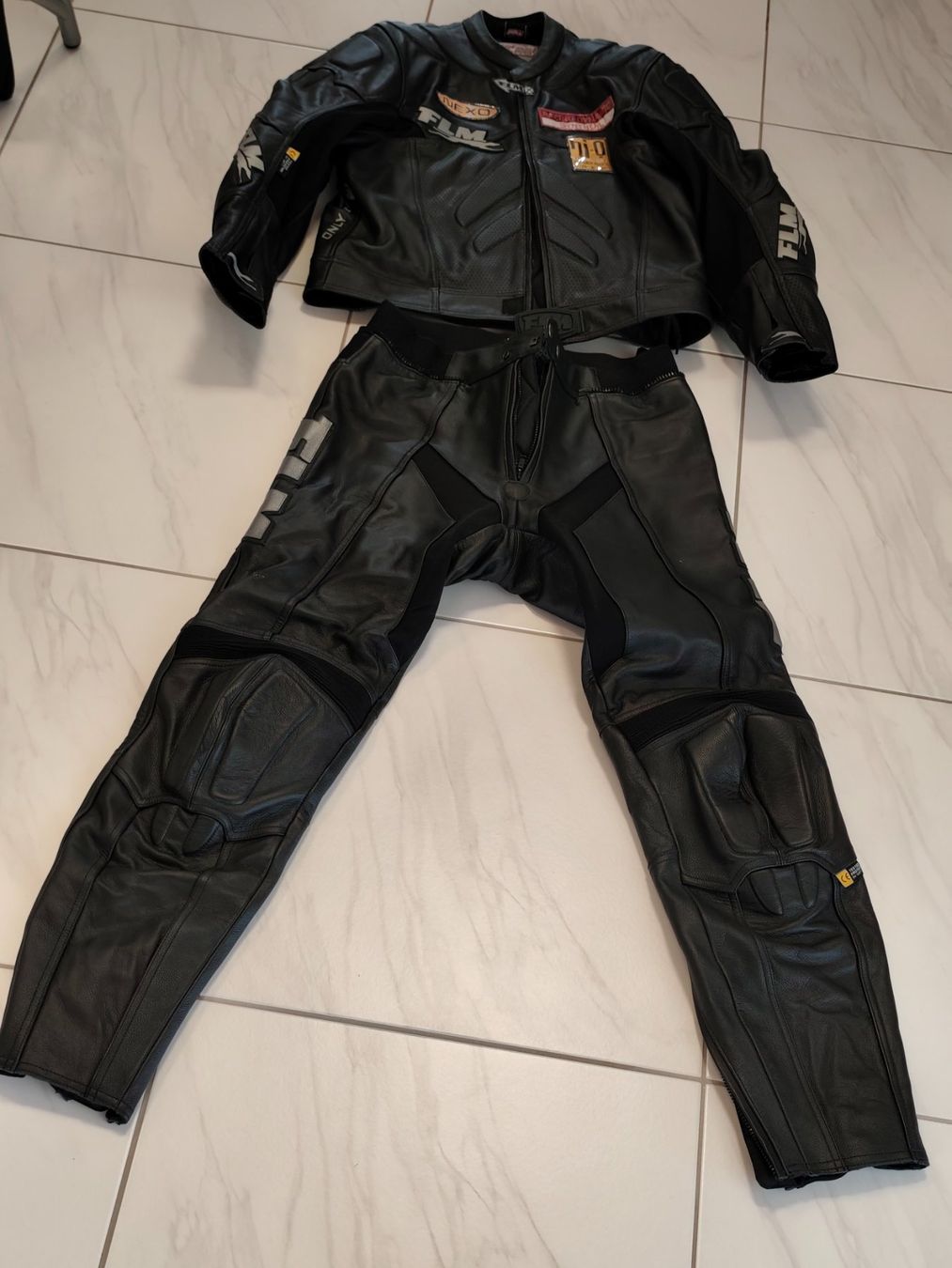 Pantaloni: FLM Kombihose Grösse 54 schwarz neu – Nuovo (secondo la descrizione) da Eschenbach LU venduto da Orchi